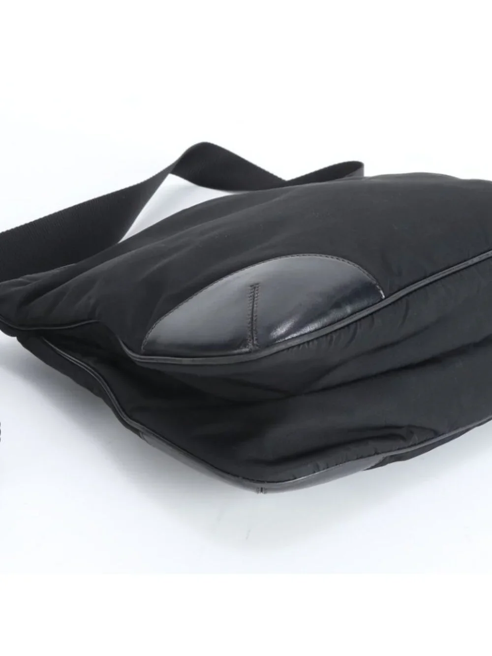 ★SOLD★ Prada Tessuto Nylon Triangle Logo Leather Shoulder Bag Crossbody - Picture 4 of 10